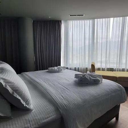 Arka Art Hotel