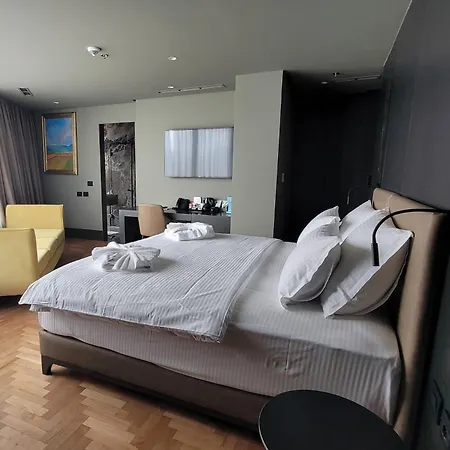 Hotel Arka Art Tirana