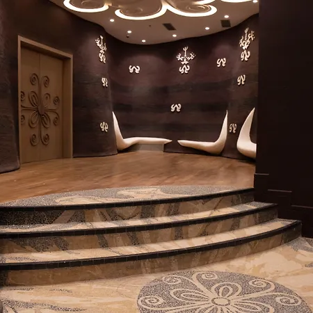 Arka Art فندق 5*