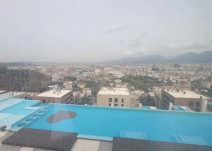 מלון Arka Art 5*