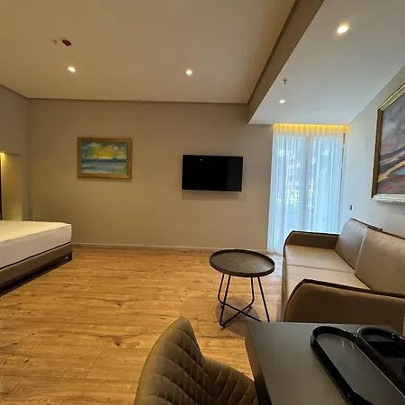 Arka Art Hotel 5*