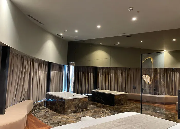 Arka Art Hotel Kashar