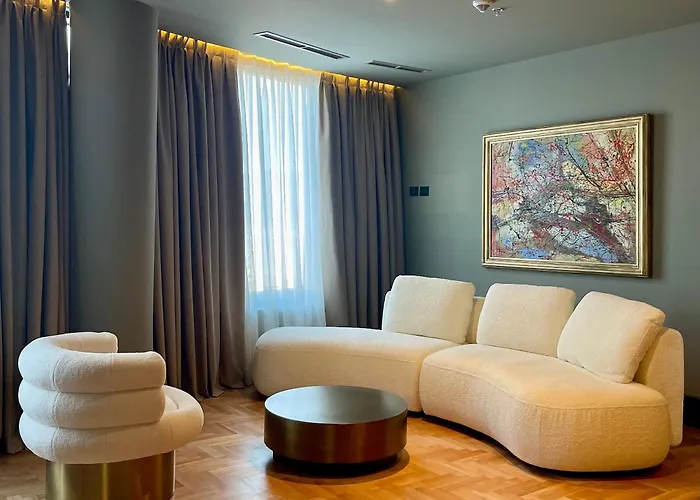 Arka Art Hotel Kashar